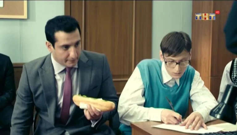 Момент из 12 серии 3 сезона